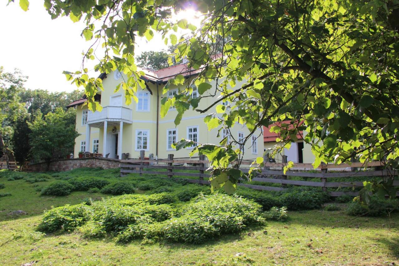 Lovecky Zamecek Pod Milesovkou Teplice Dış mekan fotoğraf